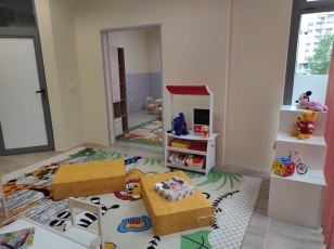 Детски образователен център "Творисимо"